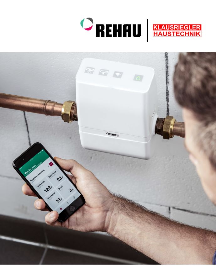 REHAU Wassersicherheitsgerät installiert an einer Wasserleitung, gesteuert per Smartphone-App von Klausriegler Haustechnik.